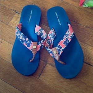 Tommy Hilfiger flip flops